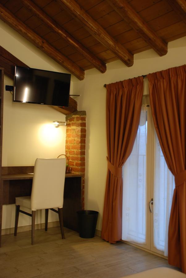 Agriturismo Le Risaie Basiglio Eksteriør billede